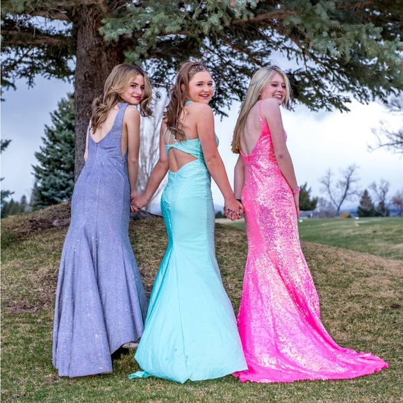 Prom dress size 2 - Picture 4 of 5